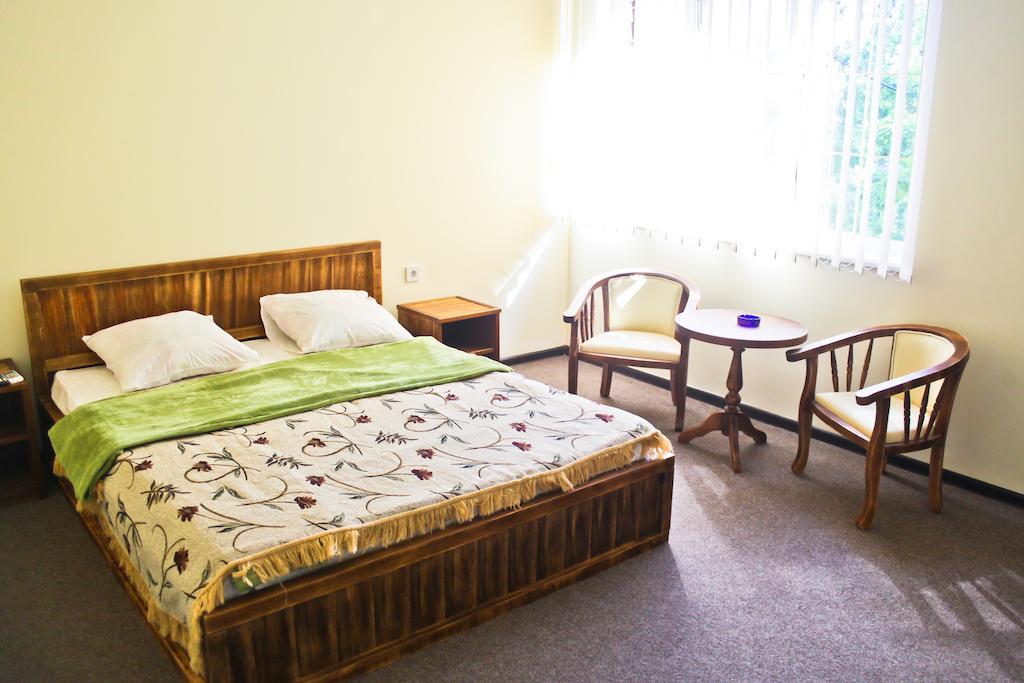 Cowboy Hotel Odessza Kültér fotó